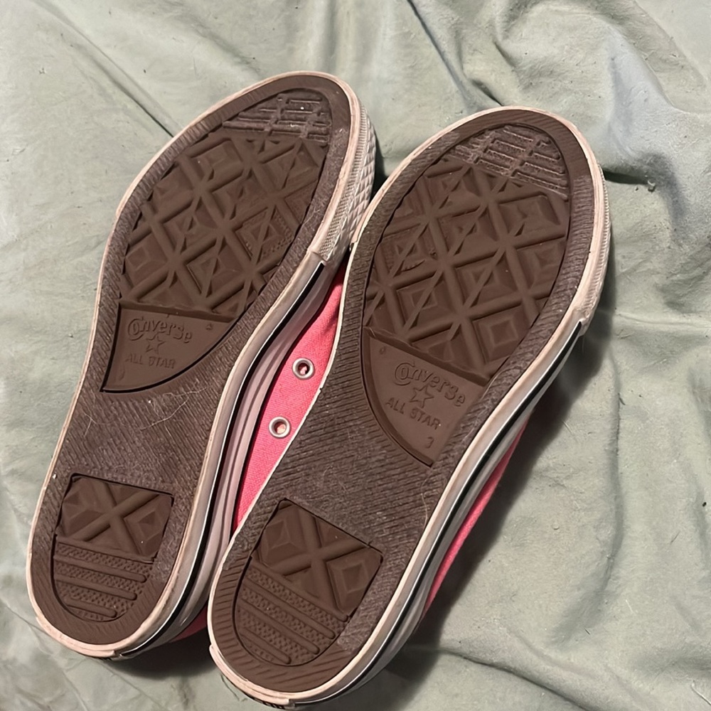 Pink converse - Picture 3 of 3